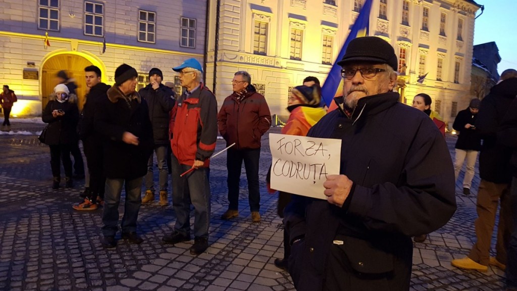 52417139_691118751284506_6845840504437866496_n