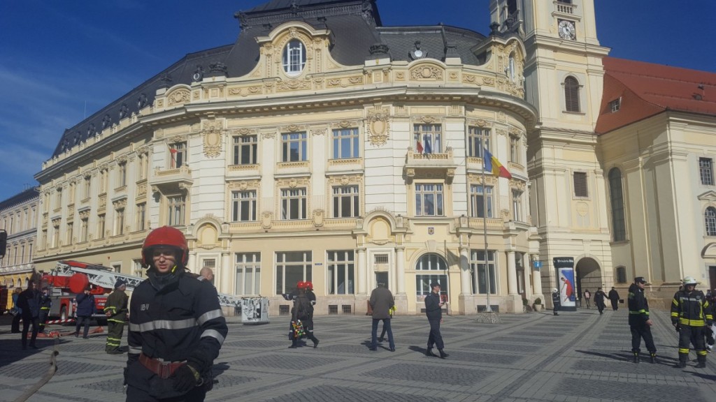 isu piata mare primarie foc (1)