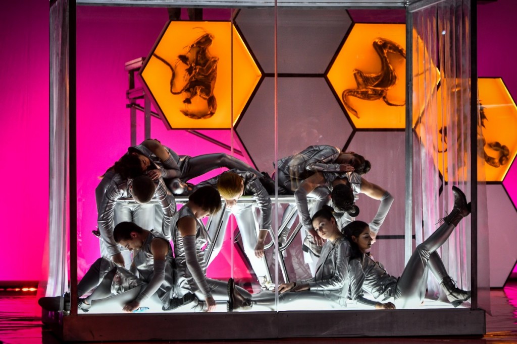 „R.U.R. (Rossum’s Universal Robots)”, regia Vlad Cristache, foto credit TNRS, Dragoș Dumitru