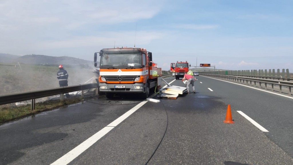 incendiu autostrada camion