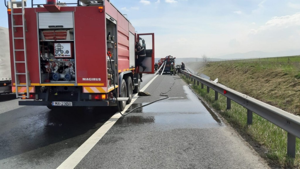 incendiu autostrada camion