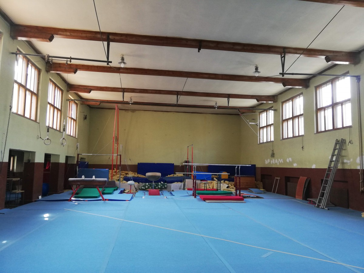 clubul sportiv scolar sala gimnastica baieti 8