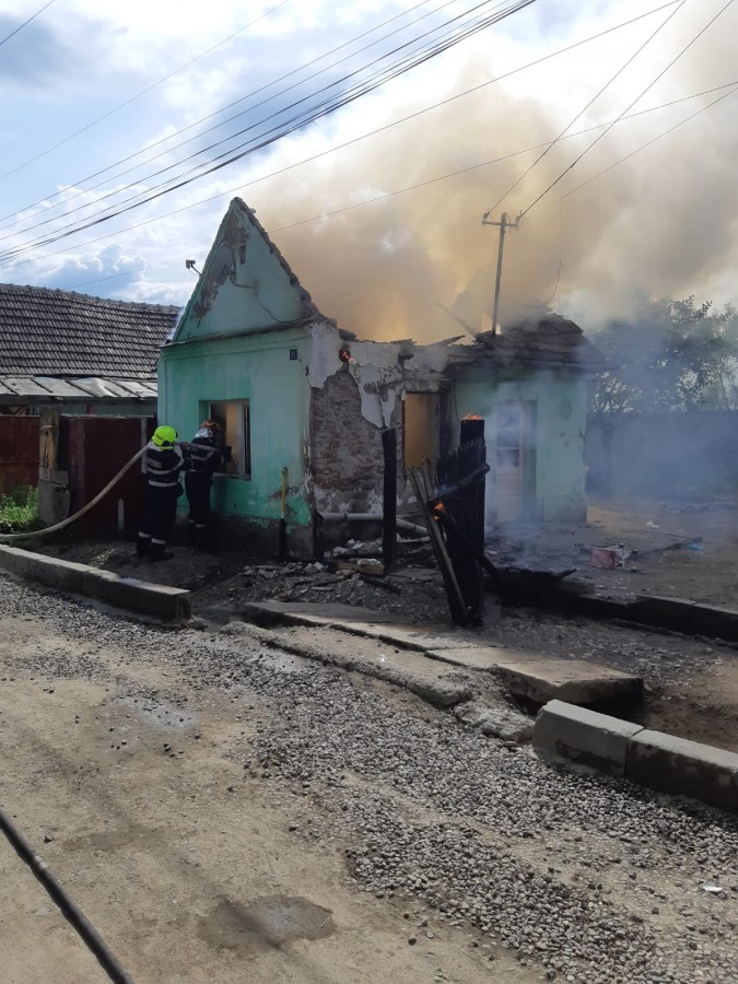 incendiu casa copsa mica