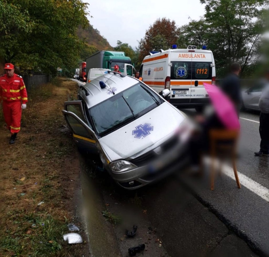 ambulanta accident valea oltului