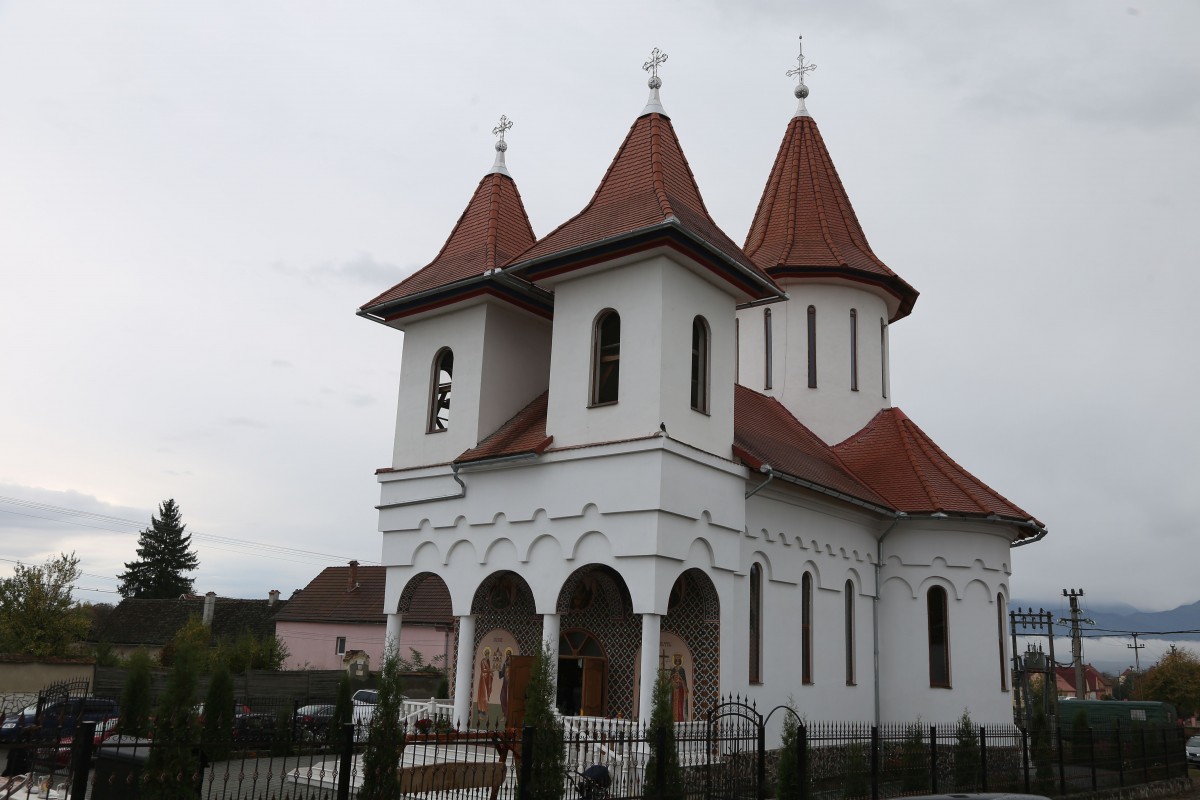 biserica bradu