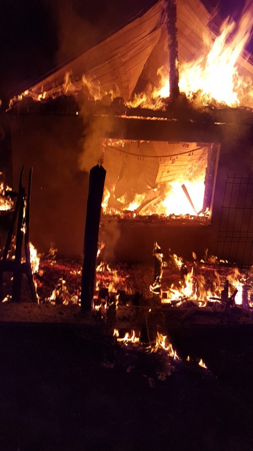 incendiu foc
