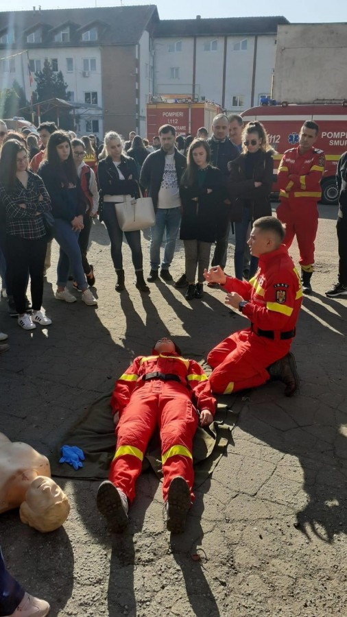 Adrian Braicu, 23 de ani, voluntar SMURD