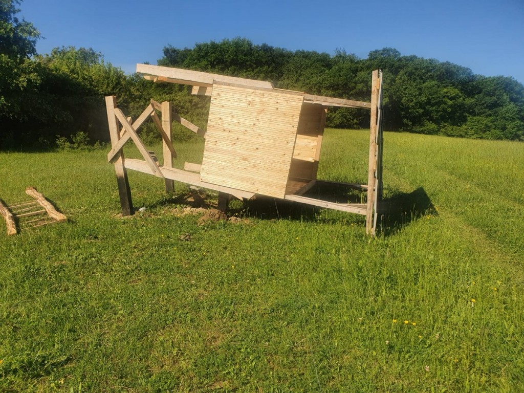 4ce4942f-6893-4715-8a0f-1ad3cf1f6c66