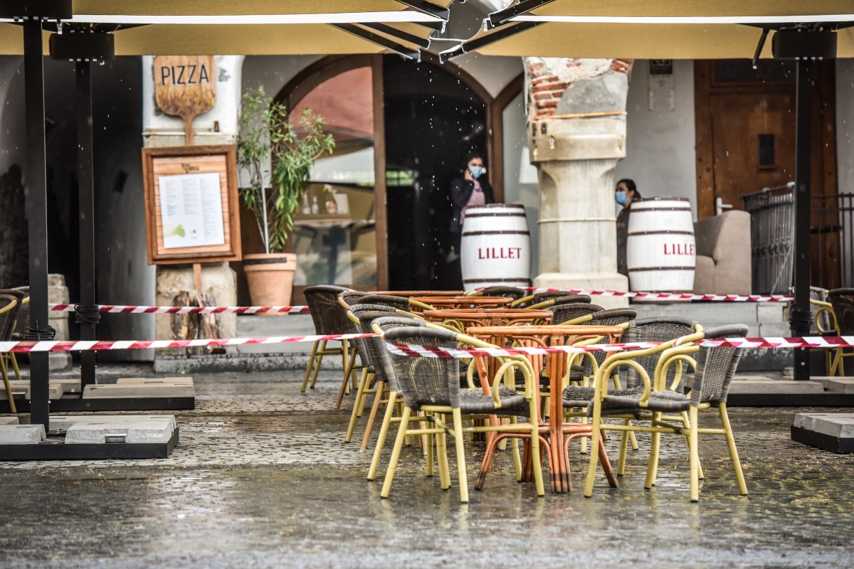 sibiu redeschidere terase piata mica (3)