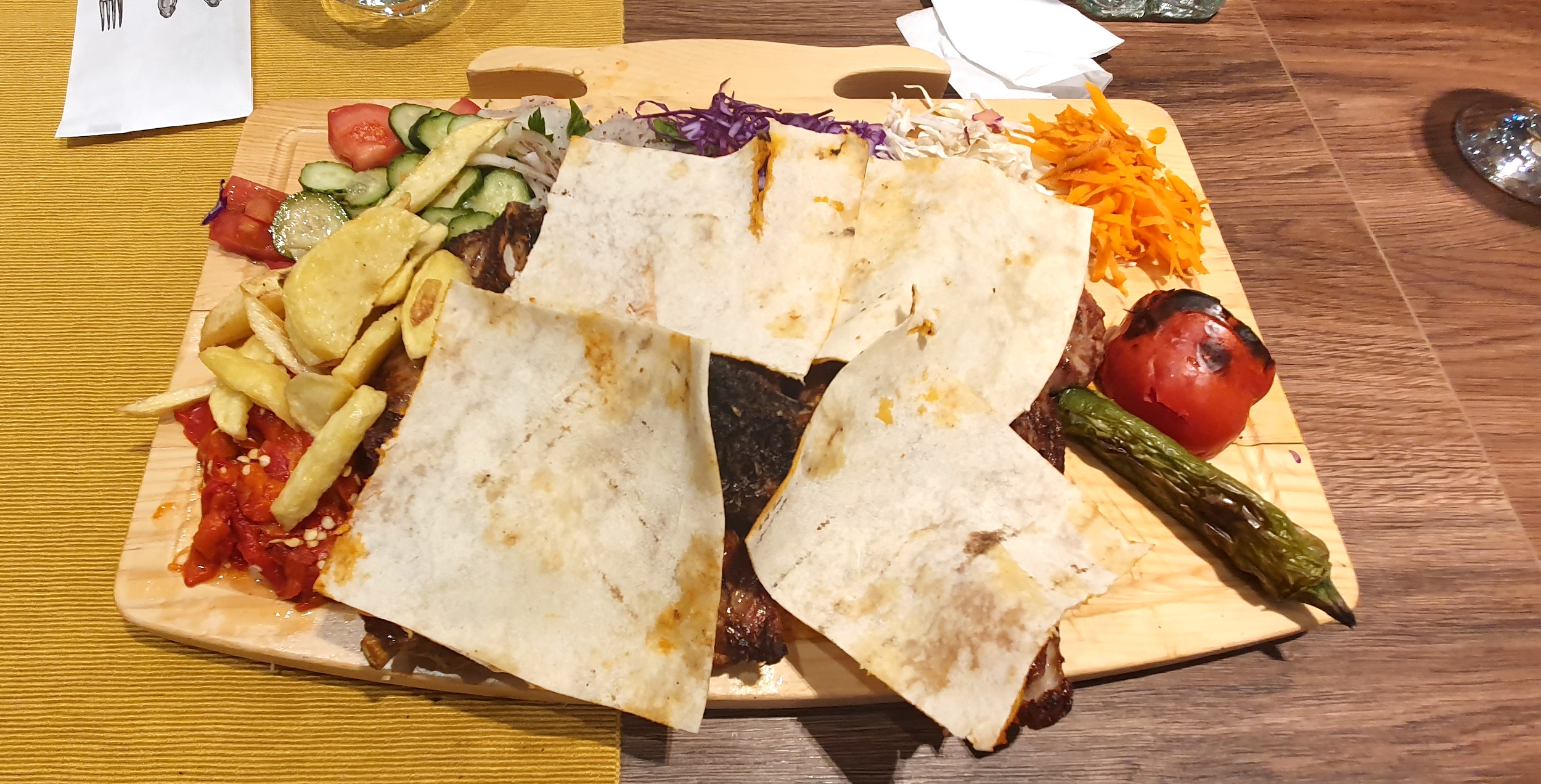Konak: au ajuns turcii în centrul Sibiului (probabil printre ultimele cronici de restaurant de anul acesta)