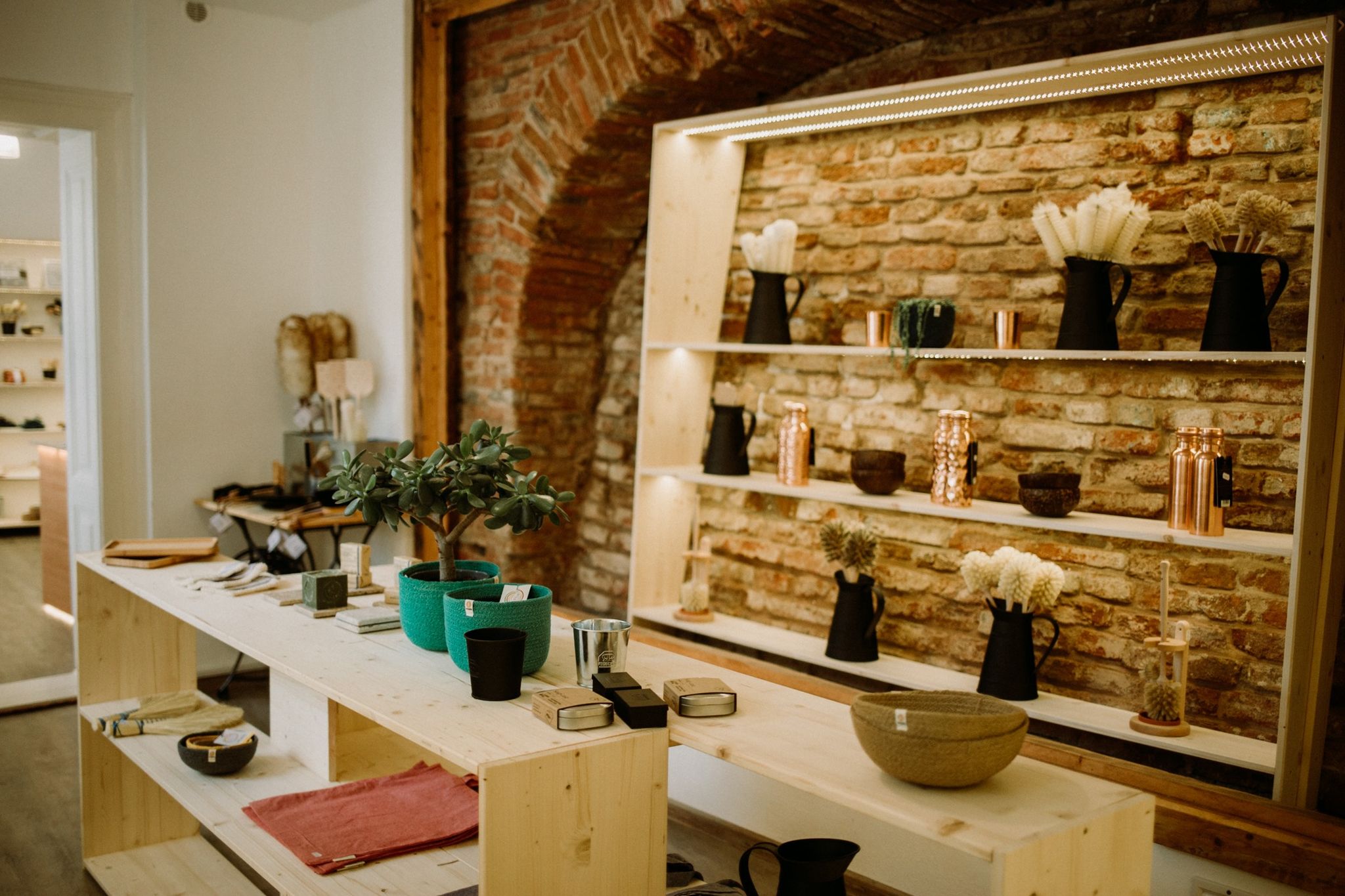În Sibiu s-a deschis primul magazin ”zero waste”. „Totul se bazează pe reutilizare”