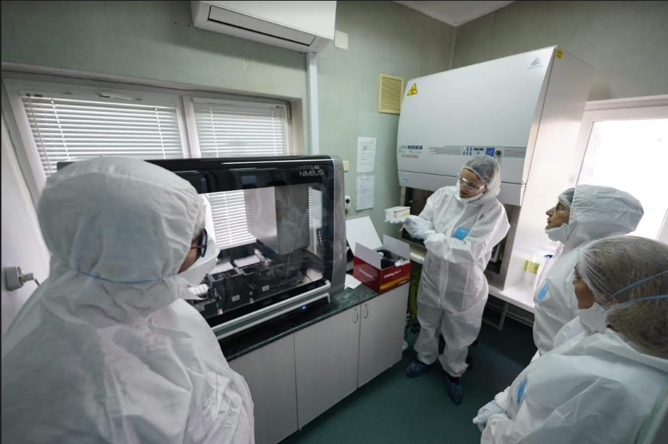 3952 de cazuri noi, confirmate în ultimele 24 de ore. 745 de bolnavi, la ATI