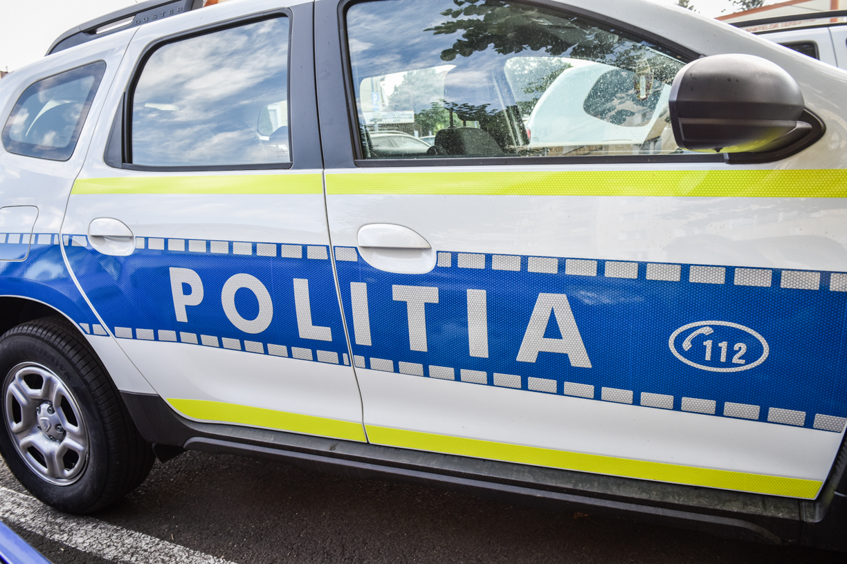 Turist băut la volan, în Sibiu. Înainte să fie oprit de poliție, a lovit un alt autoturism