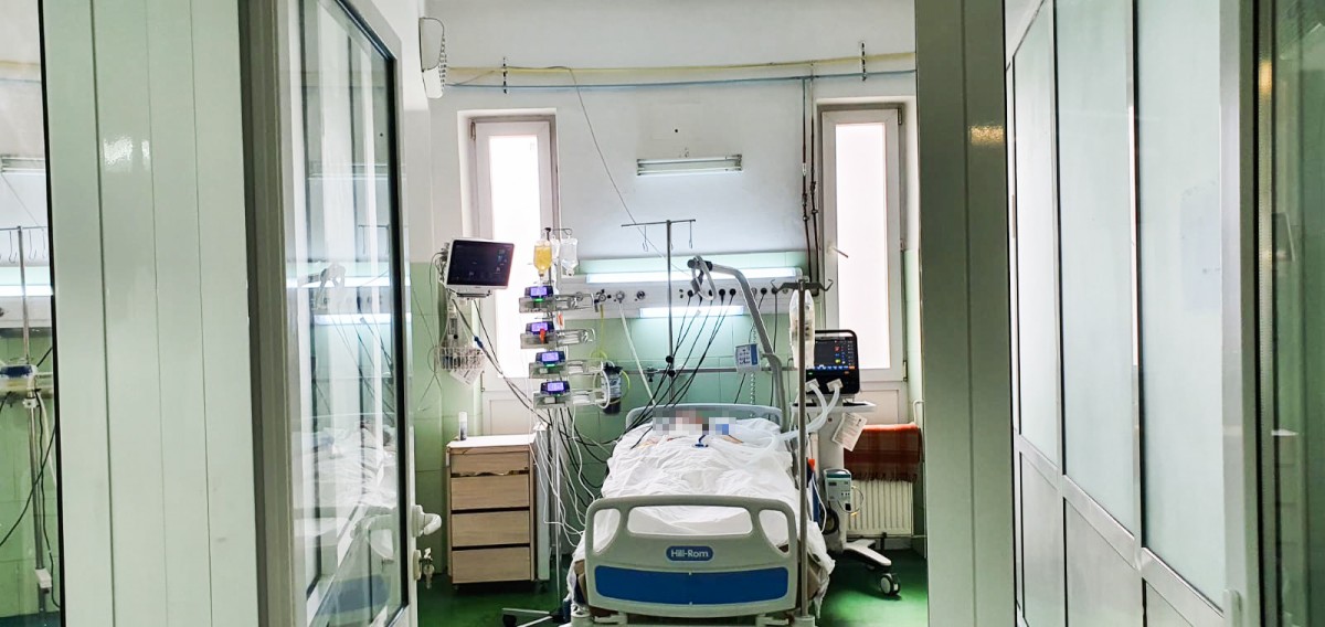 Spitalul Județean mai are două locuri la Boli Infecțioase și zero la ATI