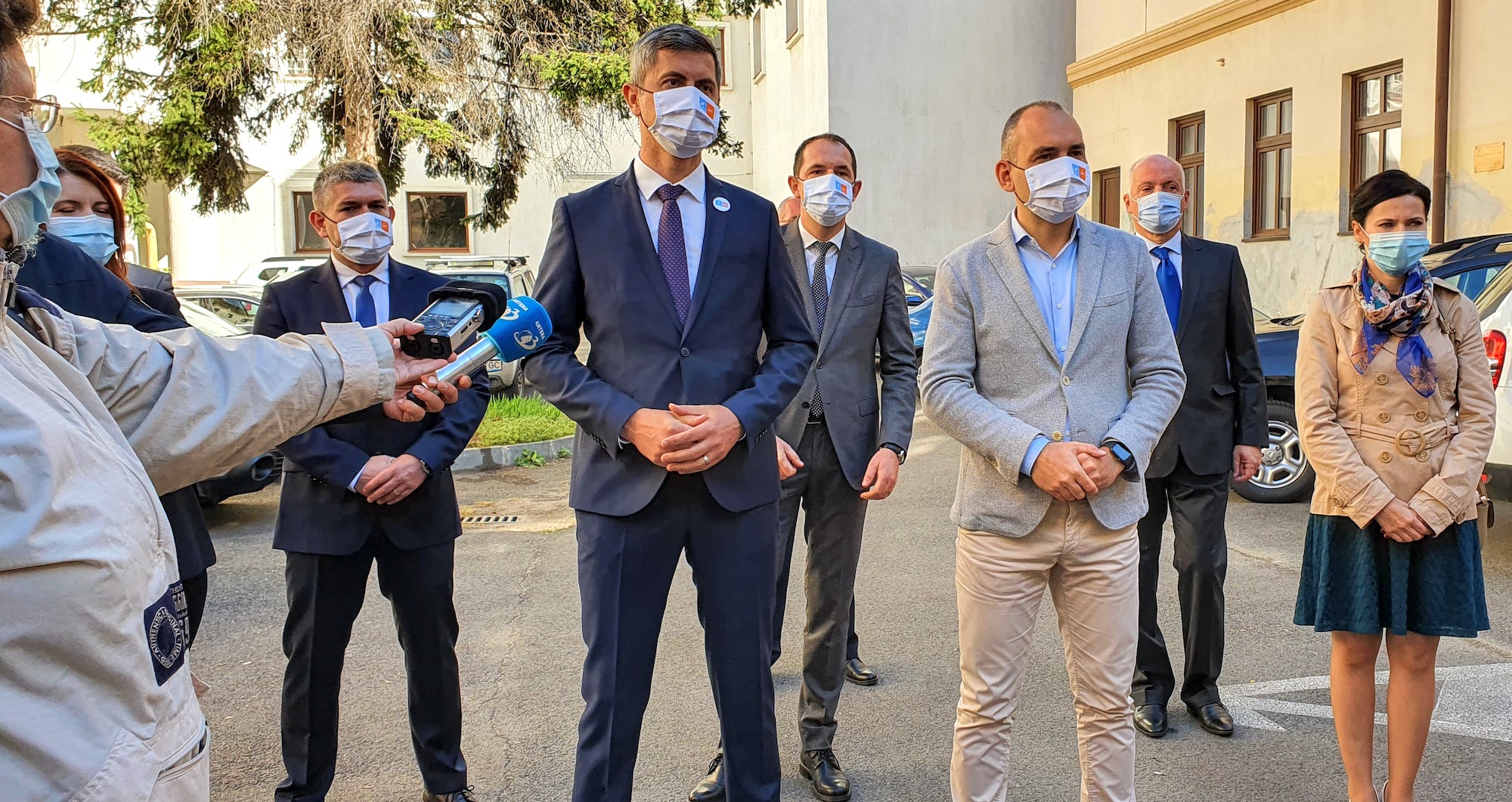 Candidații USR PLUS Sibiu și-au depus dosarele. Barna: ”e, de departe, cea mai bună listă de aici, din județ”