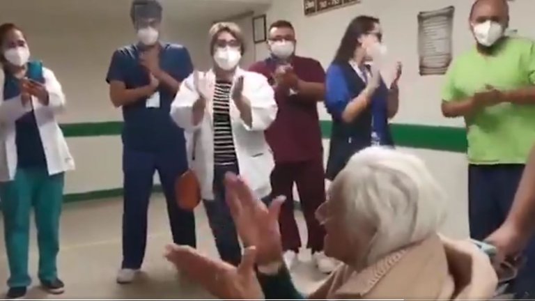 O mexicancă în vârstă de 103 ani s-a vindecat de COVID-19