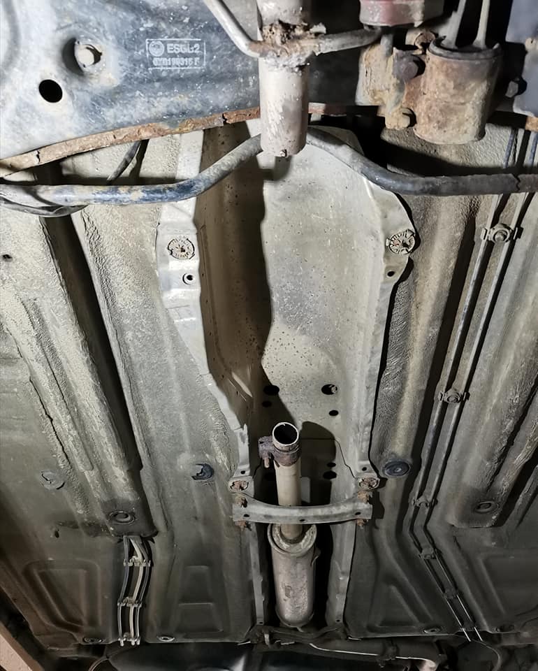 Furturile de catalizatoare auto. Persoanele bănuite sunt din Mureș