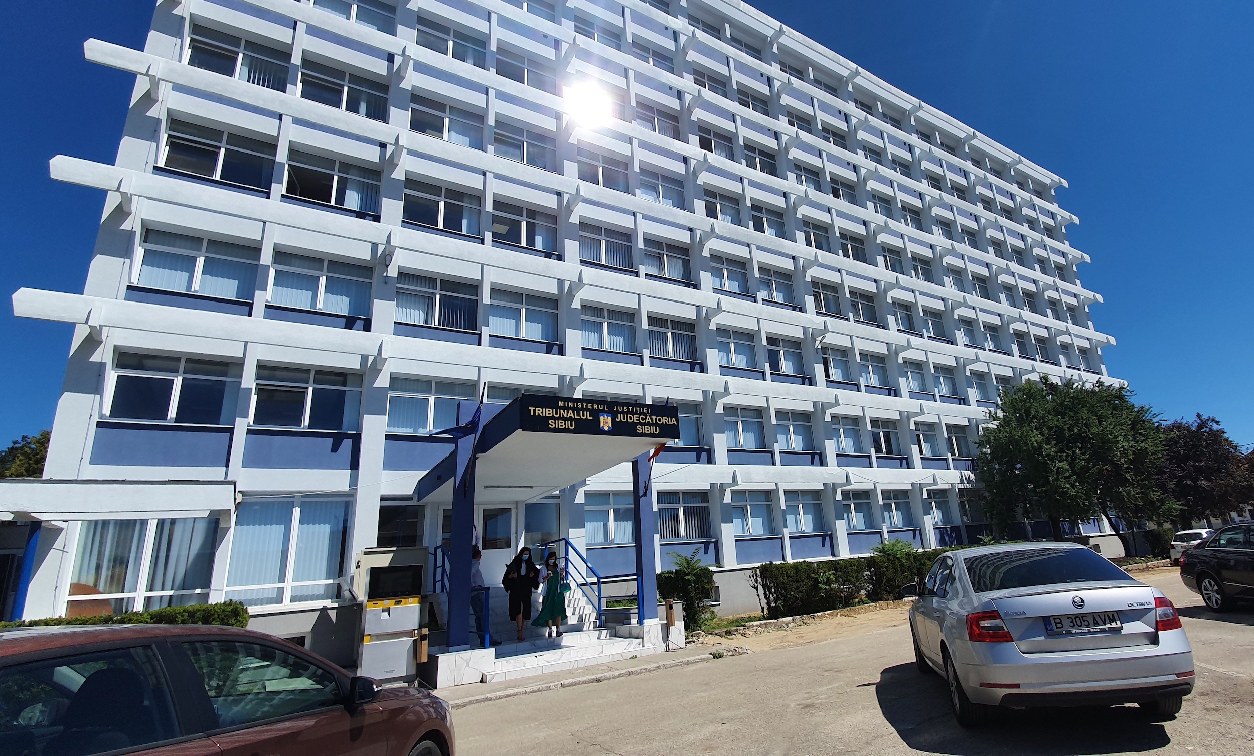 Tribunalul și Judecătoria Sibiu: din 170 de angajați, 35 au fost infectați cu SARS-CoV-2. Accesul publicului, restricționat
