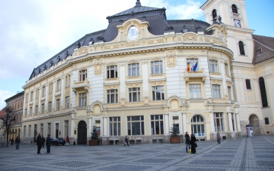 Primăria Sibiu: Mesaje pe sirenele de alarmare din oraș cu privire la respectarea măsurilor de protecție