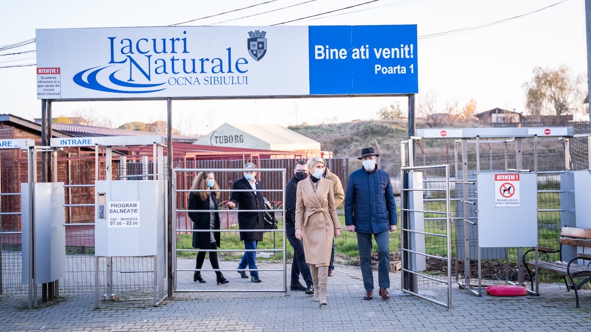 Vicepremierul Raluca Turcan și Ministrul Fondurilor Europene Marcel Boloș, vizită la Ocna Sibiului