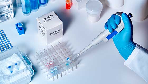 Au apărut testele rapide în farmaciile din Sibiu. Sunt de trei ori mai ieftine