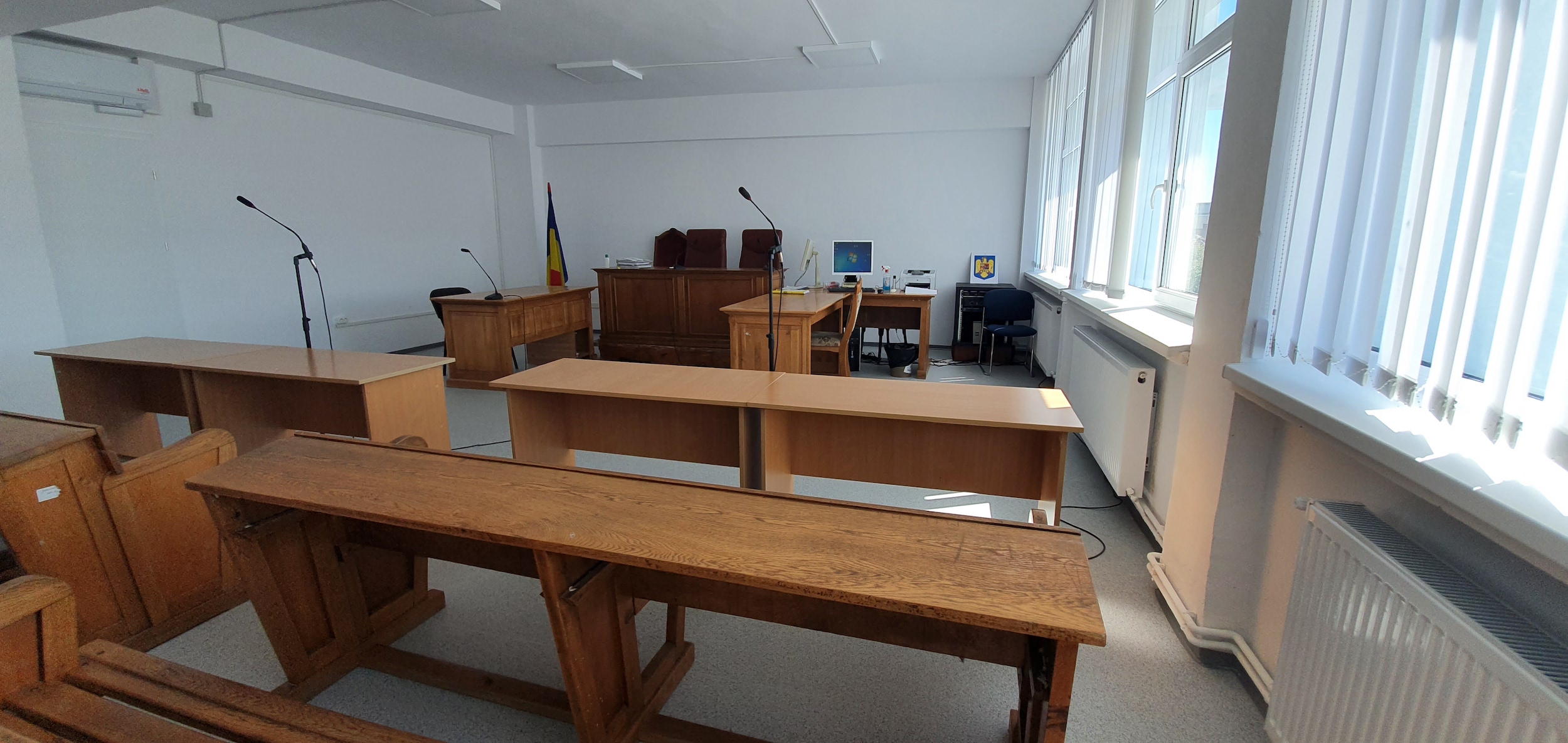 Cu ”covidul” în sala de judecată: de la unu, la 21 de cazuri descoperite într-o săptămână