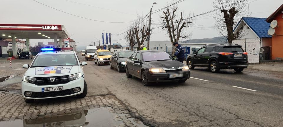 Este permis, în carantină, să transportăm alte persoane de la muncă la domiciliu?