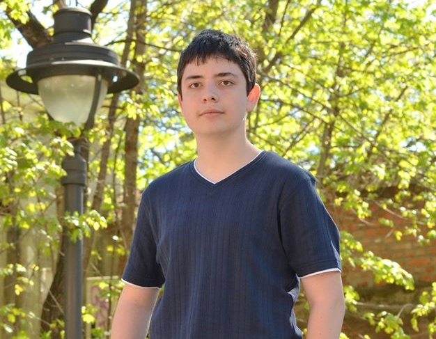Un student sibian are nevoie de sânge după ce a fost diagnosticat cu leucemie