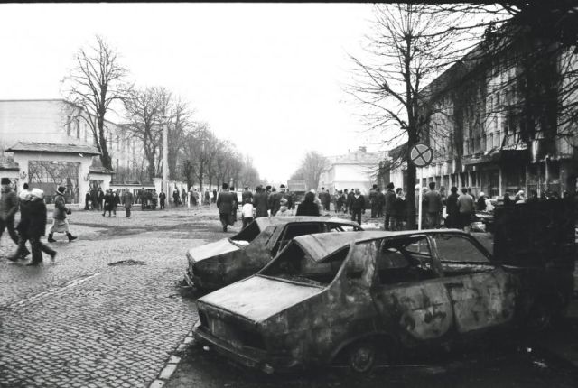 Expoziție de fotografie în Piața Mare. „1989 – un an ce nu trebuie uitat”