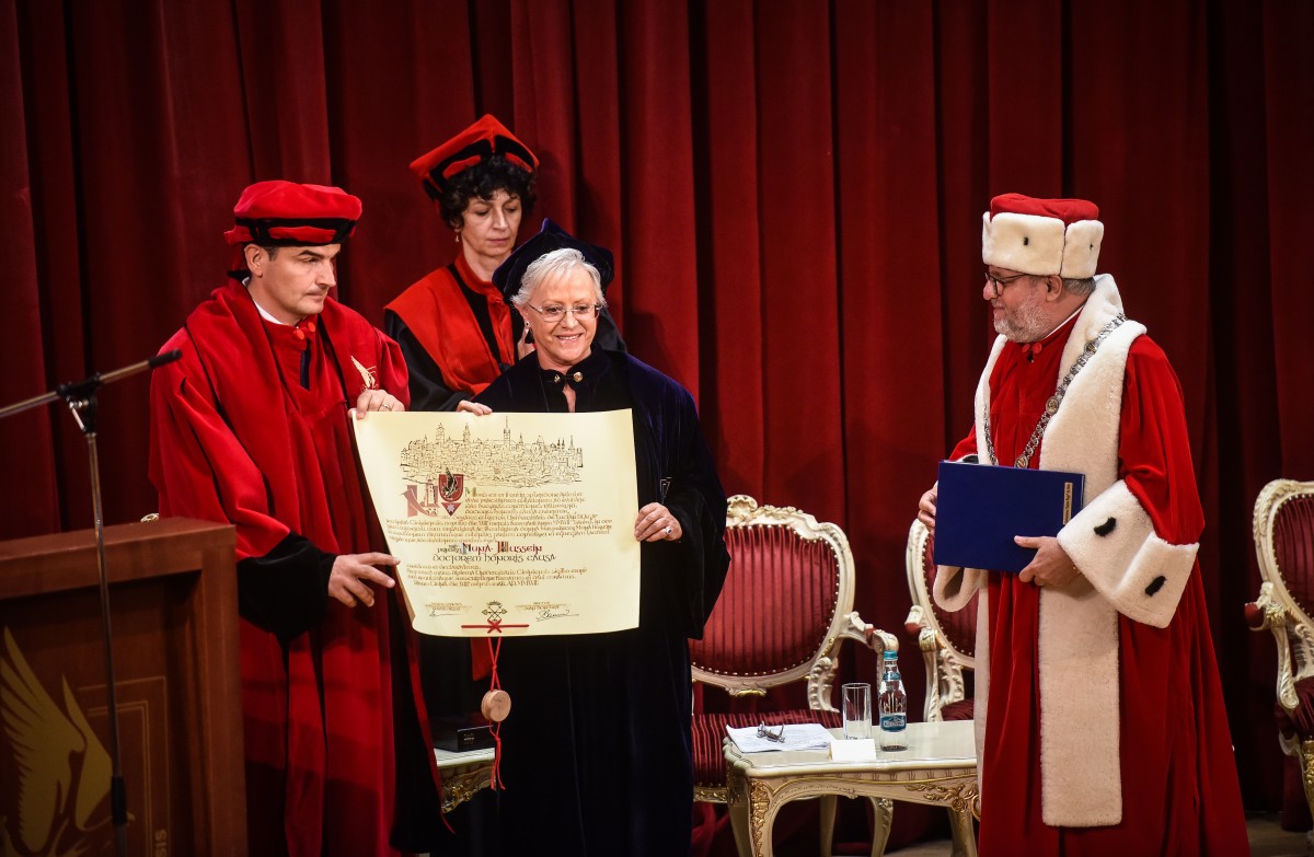 Eveniment regal internațional la Universitate. Principesa Iordaniei, distinsă cu titlul Doctor Honoris Causa în prezența Casei Regale a României | Foto și video