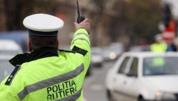 Minor la volan. S-a ales cu dosar penal și o amendă de peste 2.000 de lei