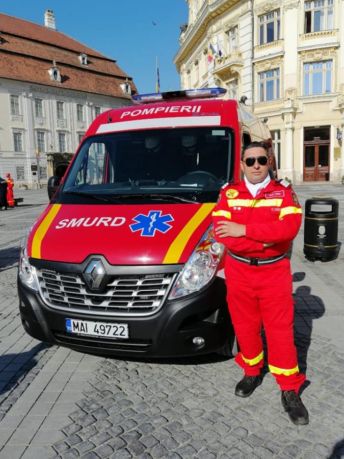 Un salvator de la ISU Sibiu, aflat în timpul liber, a acordat primul ajutor răniților din accidentul de pe DN 14