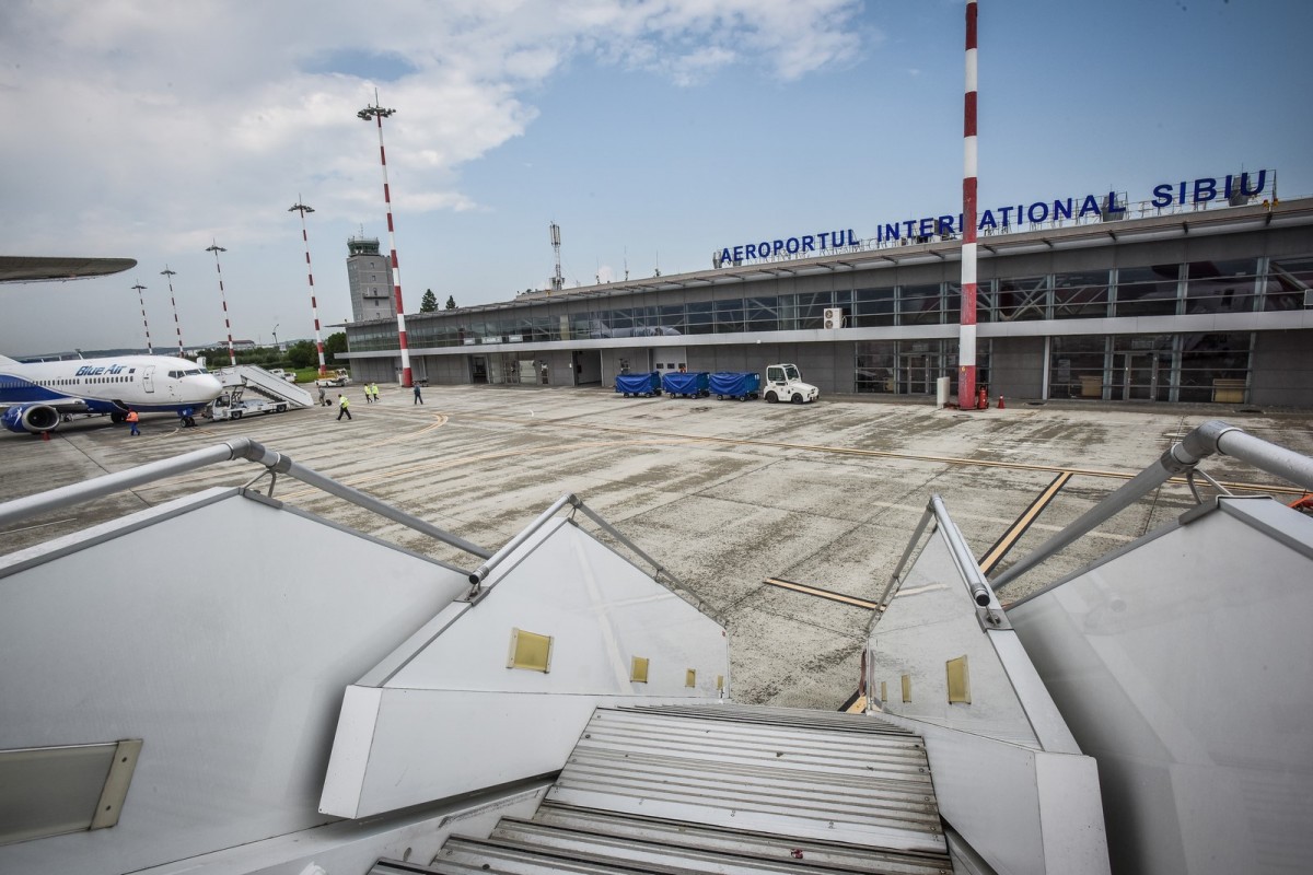 Concurs cu sesizări la Aeroportul Sibiu: unui candidat îi sunt imputate prejudicii de 300.000 de lei