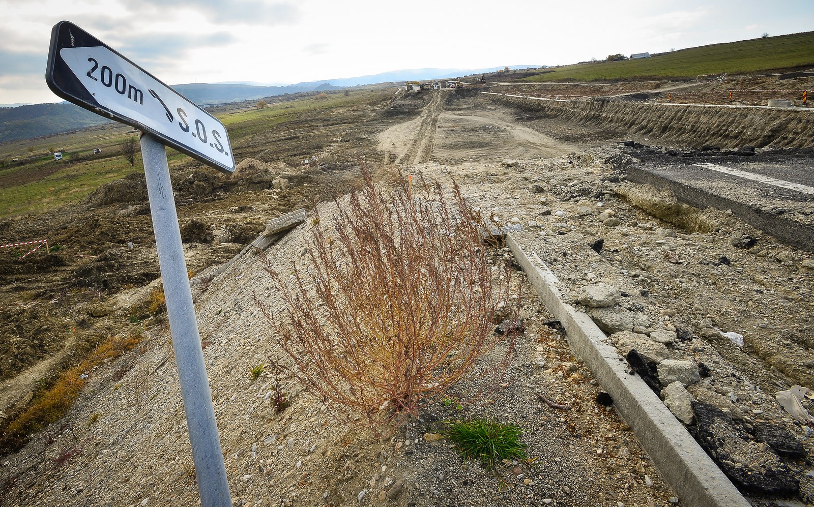 E oficial. CNADNR caută alt constructor pentru autostrada demolată. Să salveze bani, nu vieți