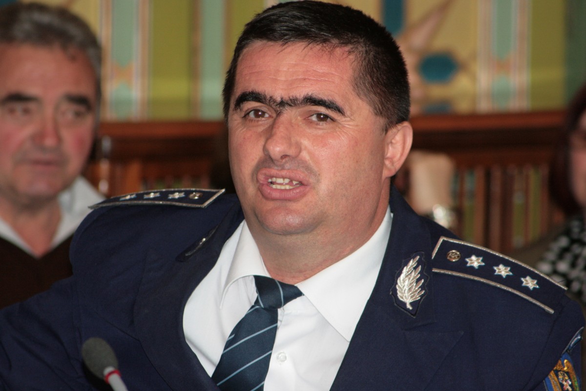 Fostul șef al Centrului Chinologic Sibiu dă în judecată un lider USR pentru ”suferințe psihice”