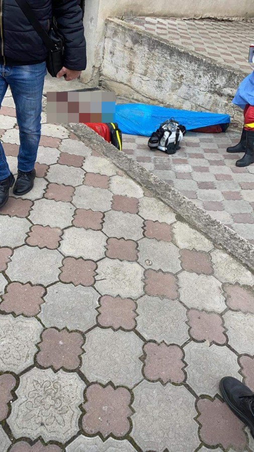 Tânăr sibian găsit decedat, după ce ar fi căzut de la etaj, în Ștrand