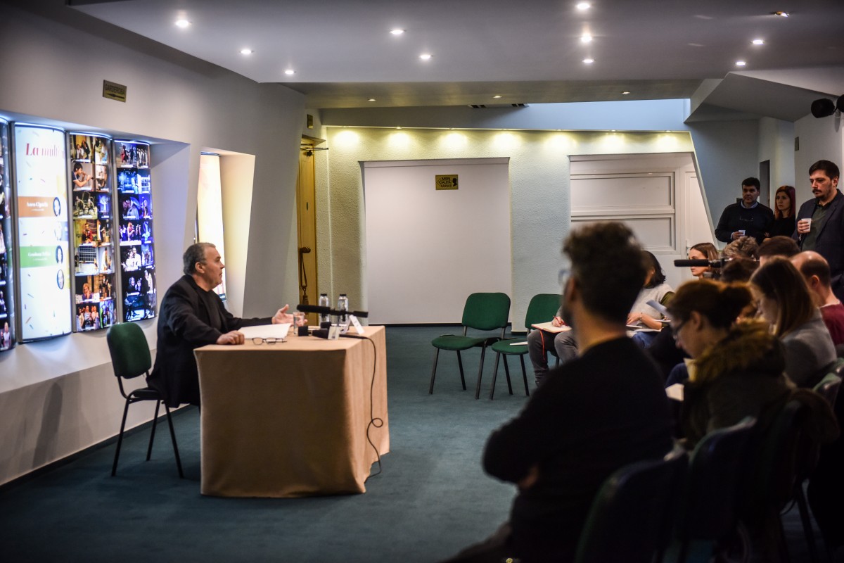 TNRS a montat lămpi bactericide UV în foaier și sala de spectacol