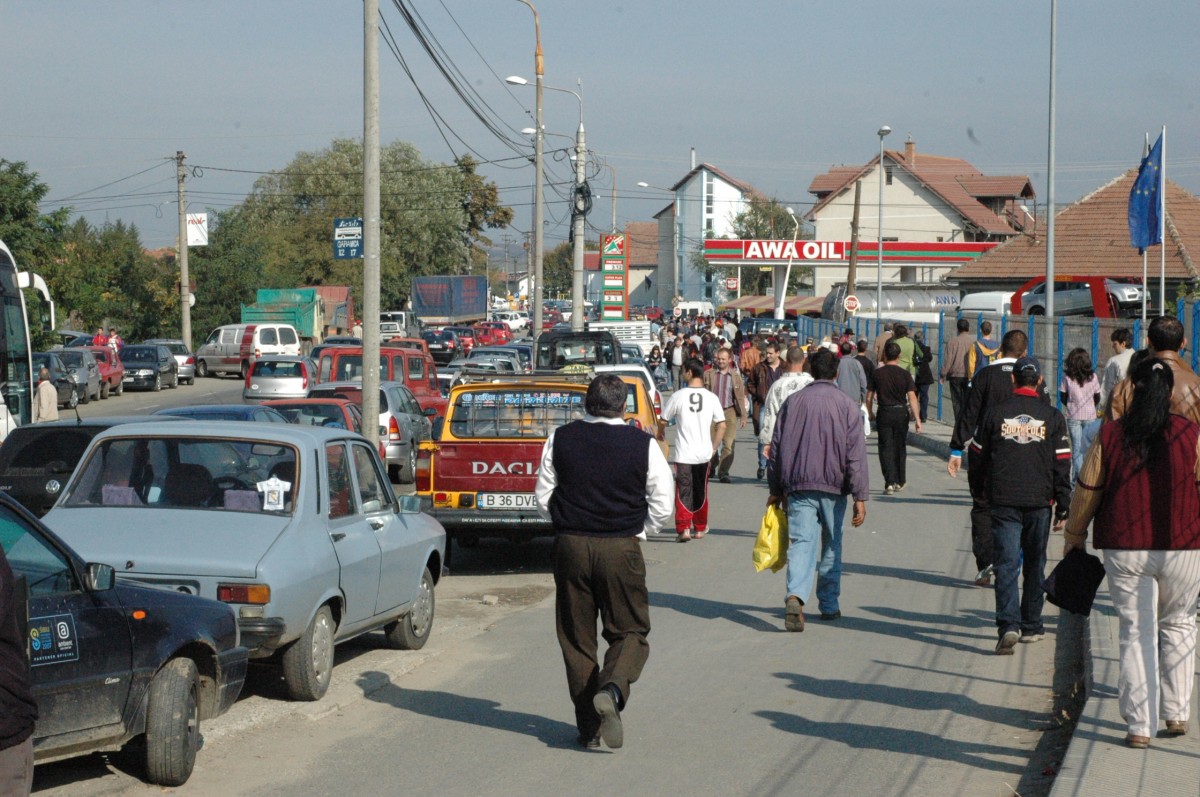 Târgul Obor se redeschide treptat. Sectorul de cereale este primul