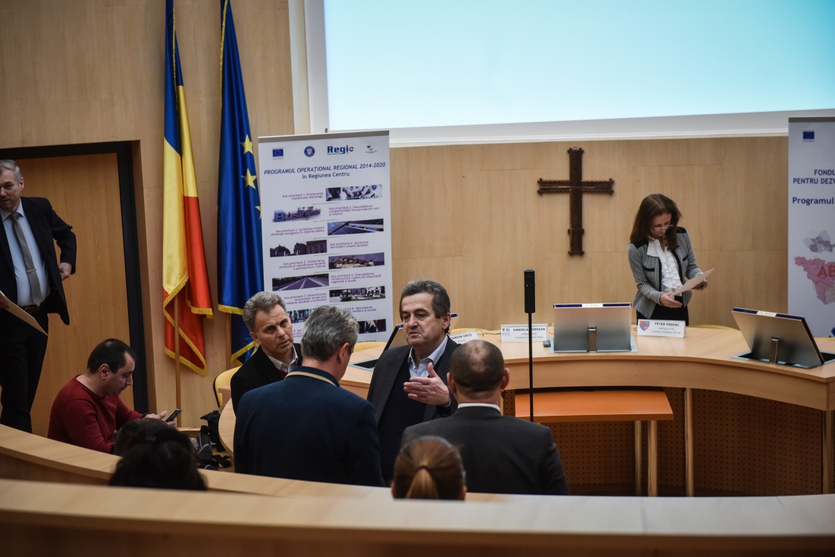 ADR Centru: Dezbatere despre fondurile europene, la Sibiu