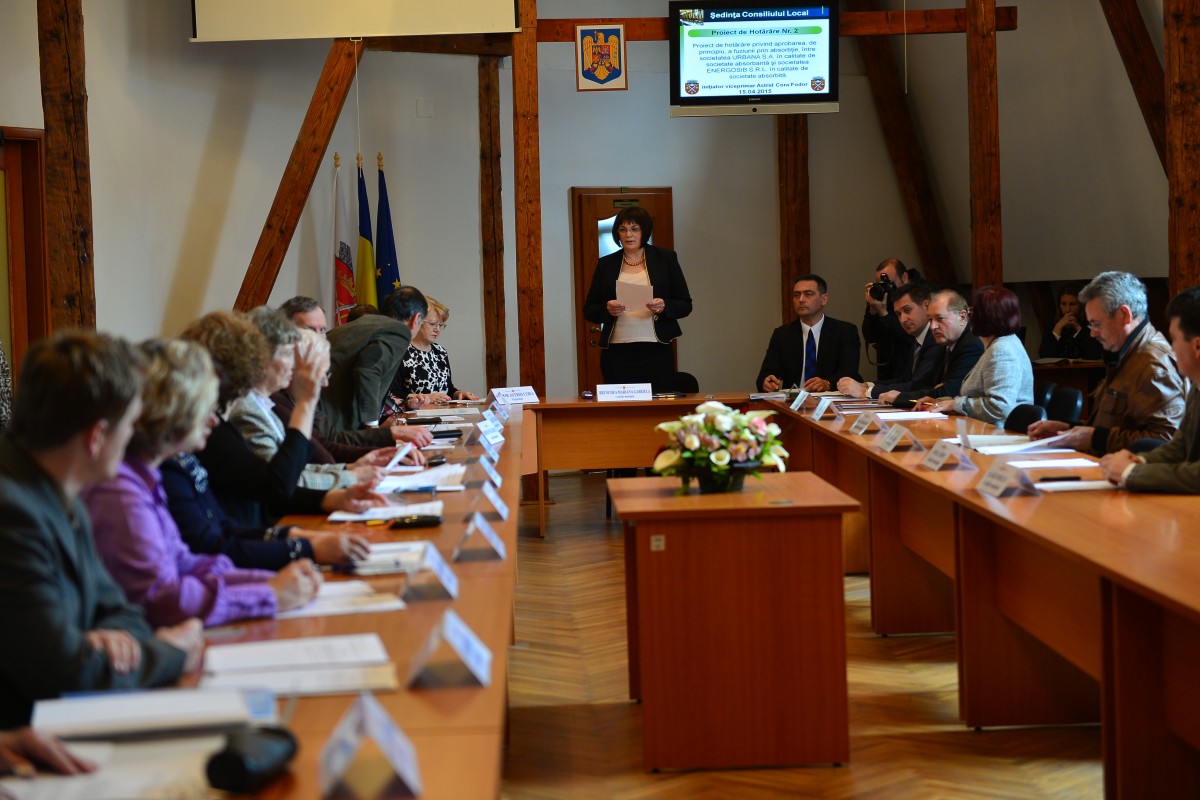 Consilierii locali coboară printre sibieni pentru a verifica ridicarea deșeurilor