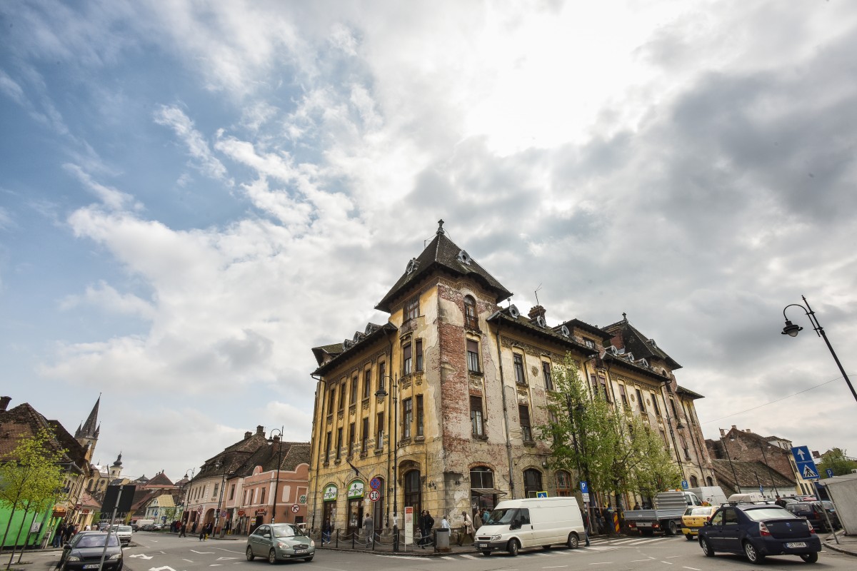 Viața în Sibiu. Chiriaș în propriul apartament, în clădirea Oașia