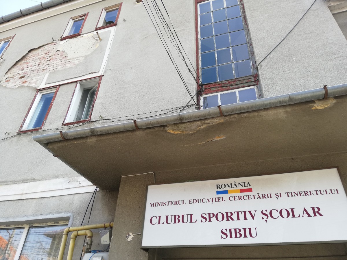 FOTO „Sportivi avem, dar finanțare zero”. În ce condiții cresc campionii de la CSȘ Sibiu