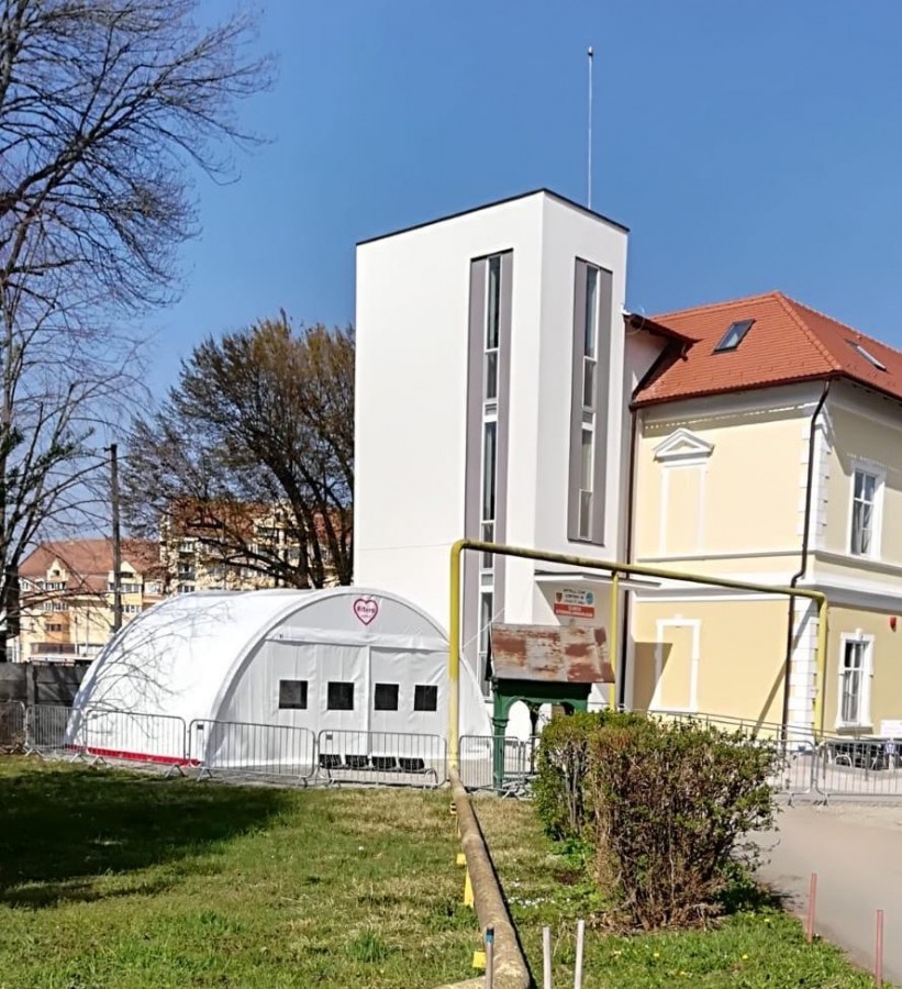 Noi corturi amenajate pentru circuitele din Spitalul Județean Sibiu