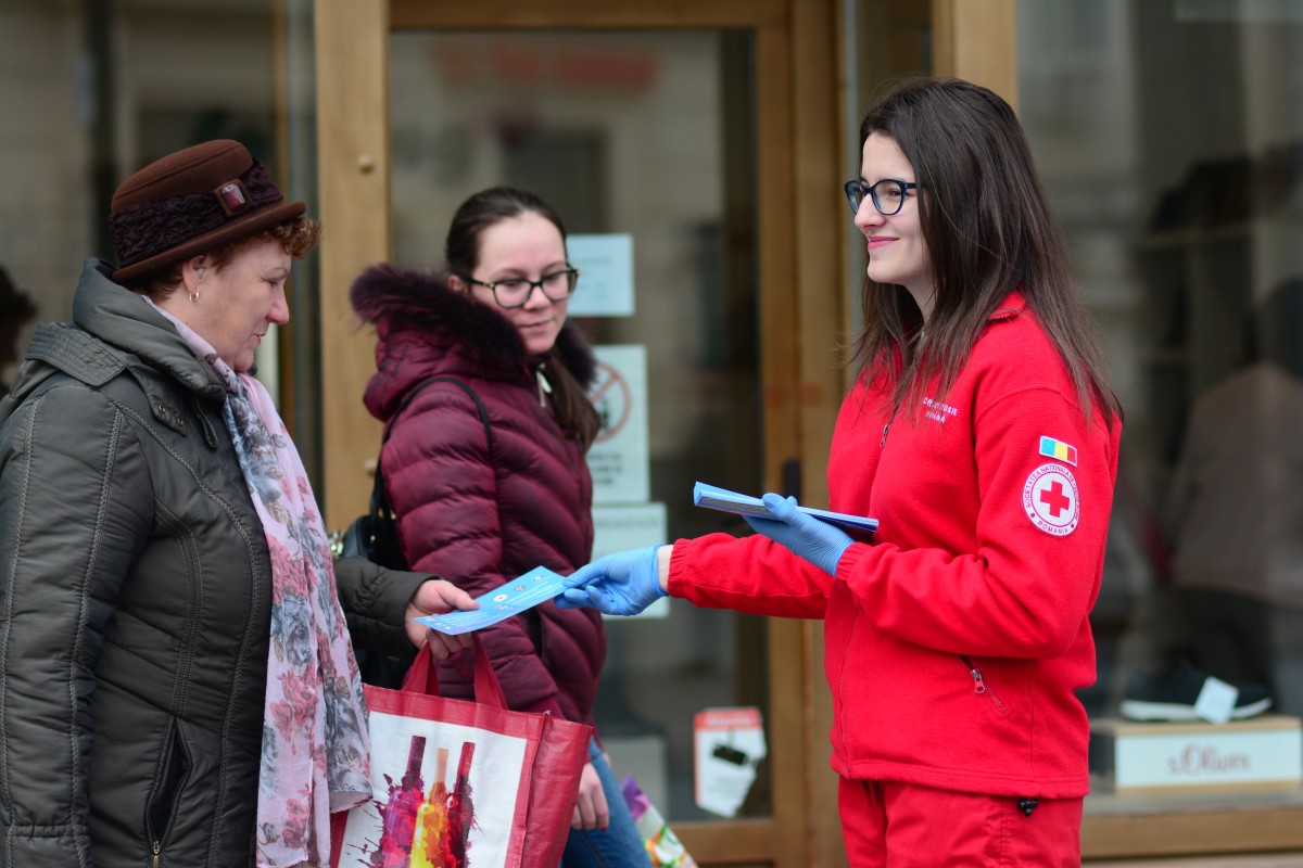 Crucea Roșie Sibiu: Apel pentru donații de alimente, pentru a fi distribuite celor izolați la domiciliu