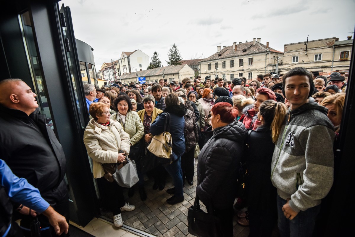 Pentru ce au venit sibienii la deschiderea Promenada Mall. „Să vedem minunea care s-a produs aici”