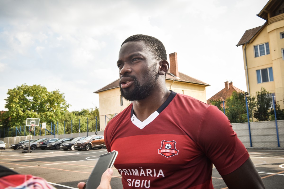 Interviu cu Juvhel Tsoumou, FC Hermannstadt: Asta e diferența între Anglia, Franța, Germania și România!