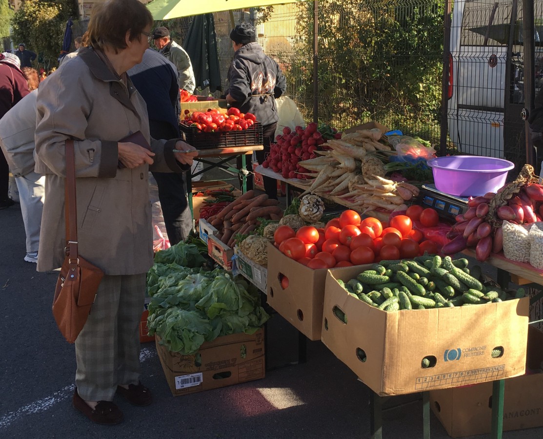 Produsele locale pot ajunge pe masa tradițională de Paște, prin comandă telefonică, direct de la producător!