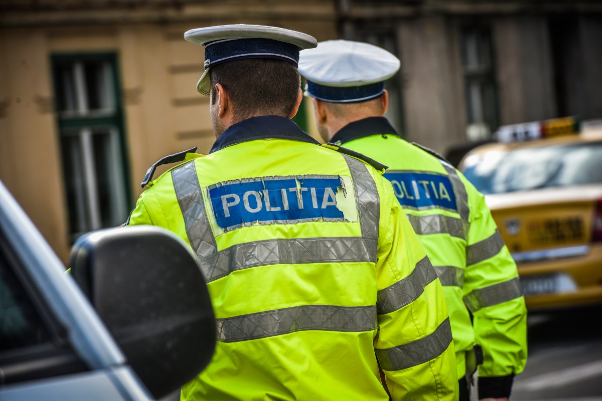 Accident în Sibiu. A lovit mașina oprită la trecerea pentru pietoni