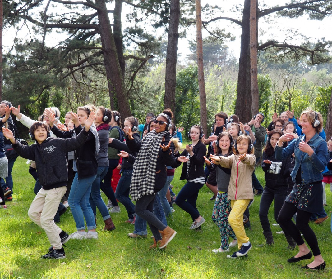 Teatrul Gong aduce un Silent Disco pentru copii în Parcul Tineretului