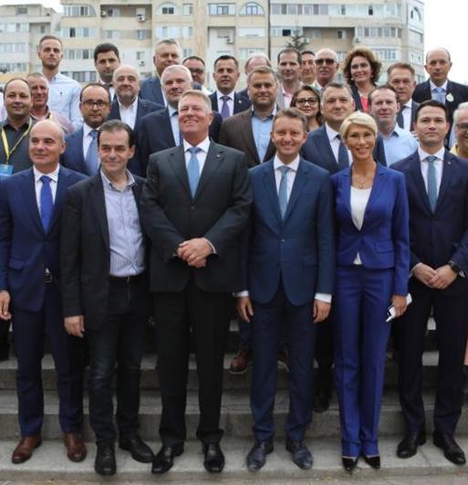 Klaus Iohannis: ”Vreau să construim România normală, puternică, adică un stat funcţional. PNL înţelege acest drum”